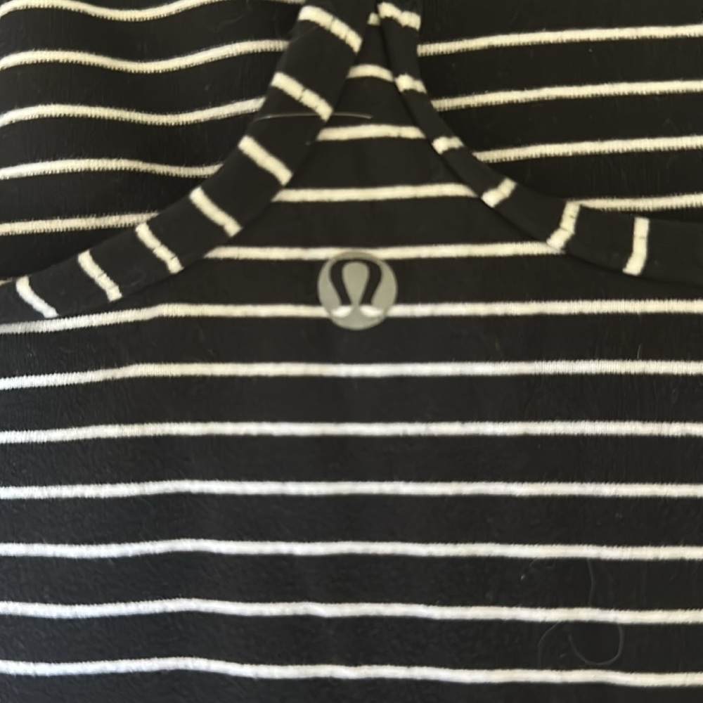 Lululemon Top - Picture 3 of 4